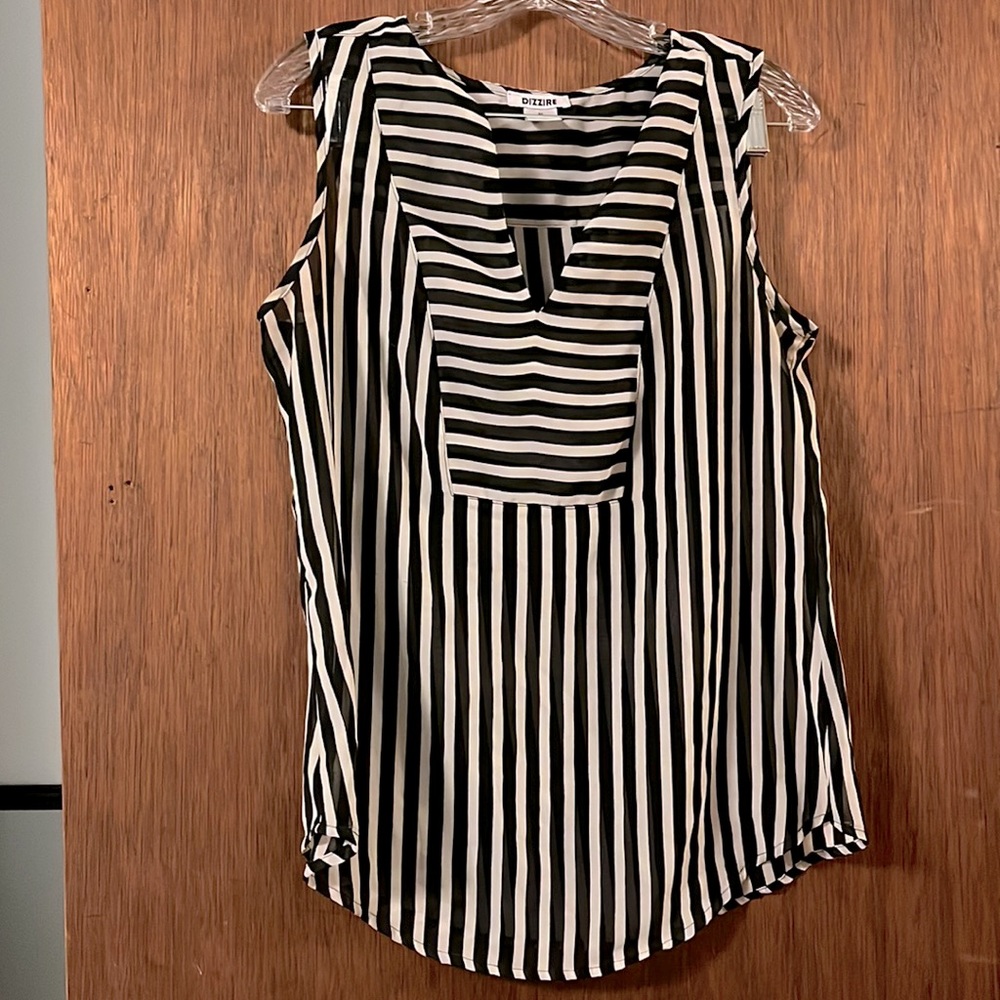 Dizzire sheer shell